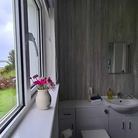 Tigh Beag Na Mara Apartment Roag Exterior photo