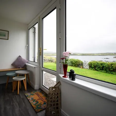 Tigh Beag Na Mara Apartment Roag Exterior photo