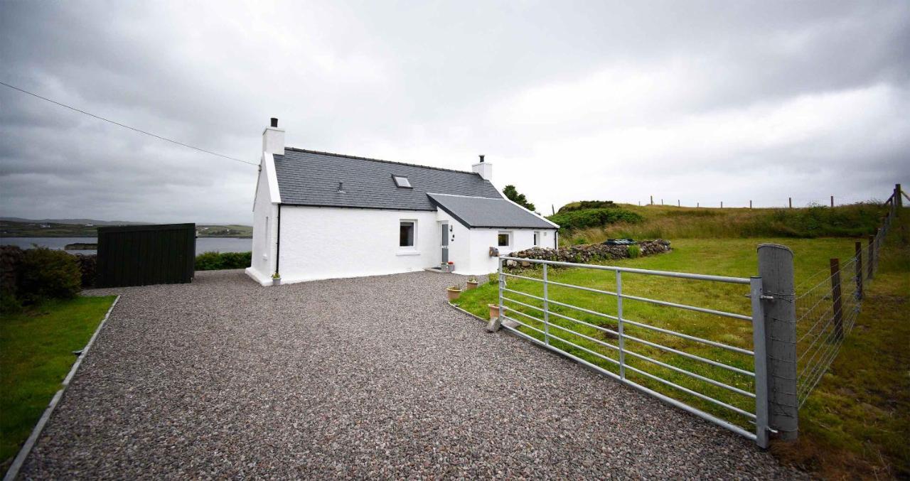 Tigh Beag Na Mara Roag